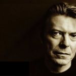Johnny Hallyday chante dimanche, David Bowie meurt lundi